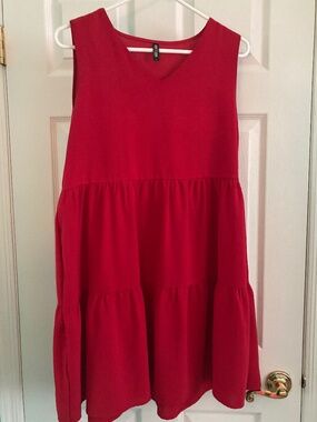 Lock & Love Red sleeveless tiered dress